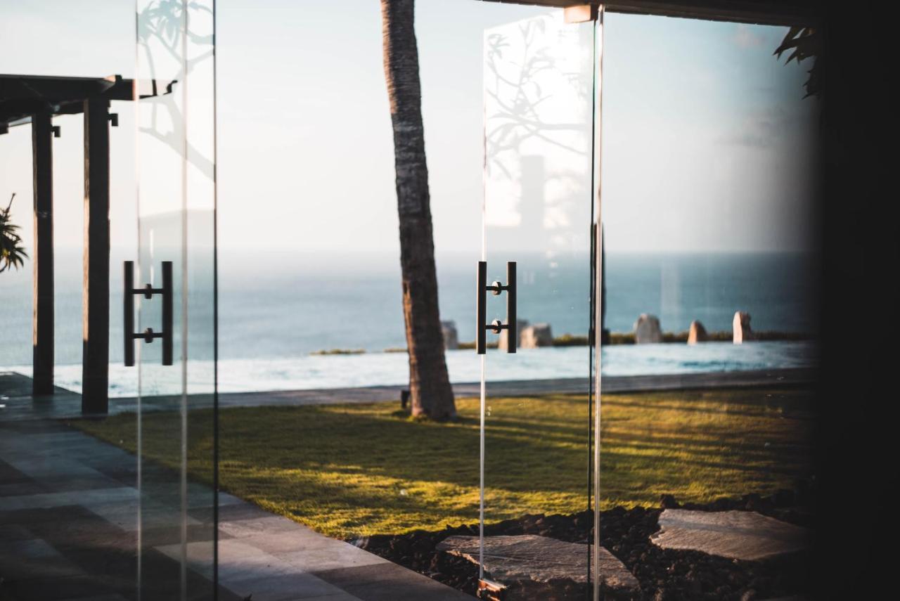 The Istana Uluwatu  Exterior photo