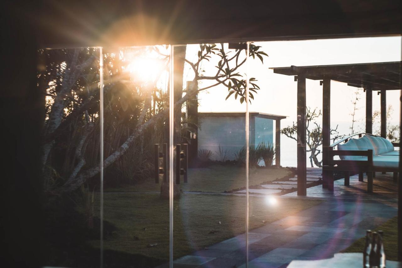 The Istana Uluwatu  Exterior photo